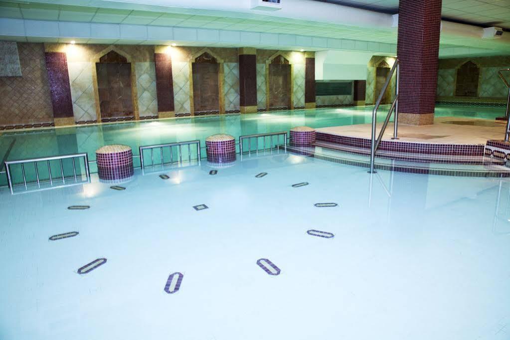 Camden Court Hotel Dublin Kültér fotó